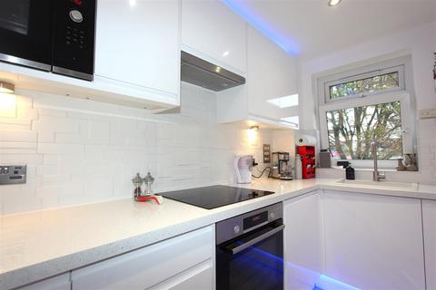 undefined, Strode Close, London N10