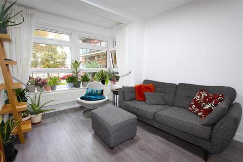 undefined, Strode Close, London N10