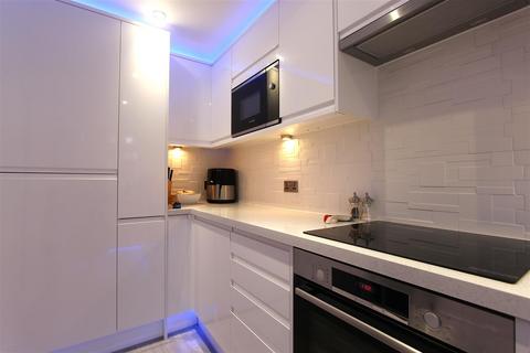 undefined, Strode Close, London N10