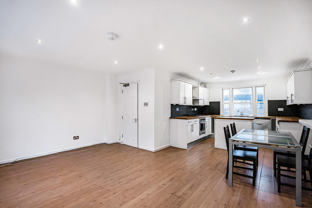 Kitchen/Reception