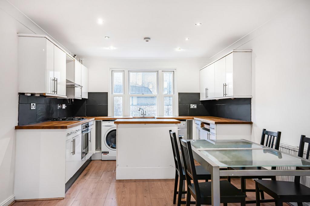 Kitchen/Reception