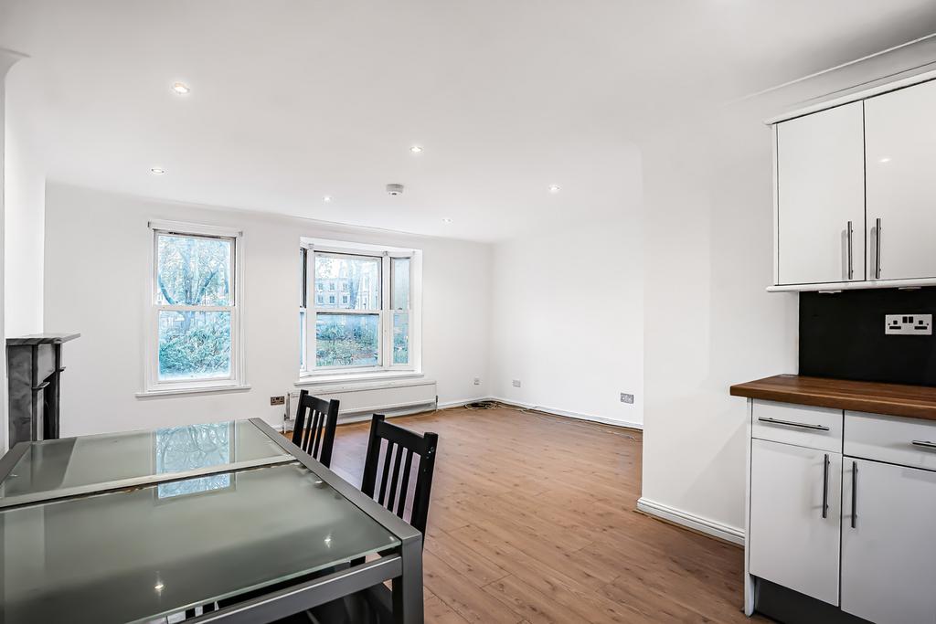 Kitchen/Reception