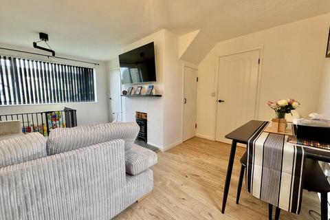 2 bedroom terraced house for sale, Dol Eithin, Llanfihangel Yn Nhowyn, Anglesey, LL65
