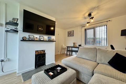 9 Dol Eithin, Caergeiliog, Holyhead, LL65 3NG