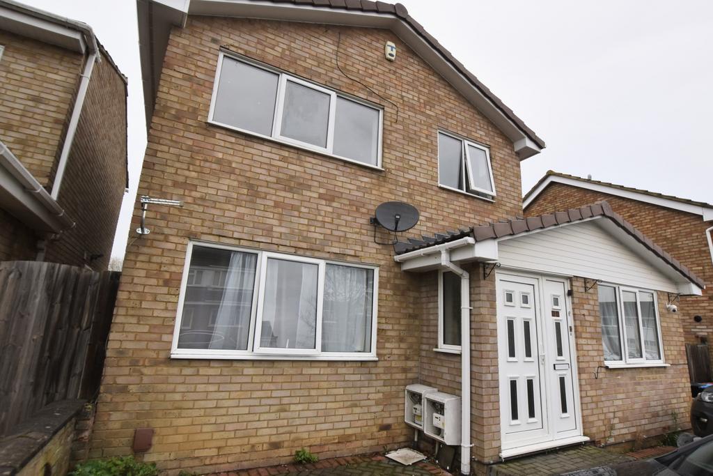 44b Tennyson Drive front