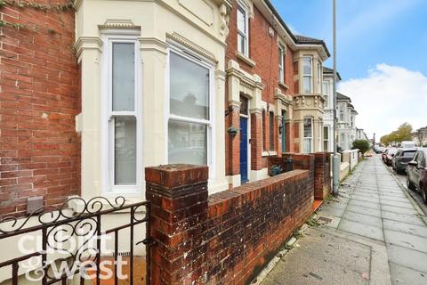 5 bedroom terraced house to rent, AVAILABLE WITH NO DEPOSIT Gains Road Southsea PO4