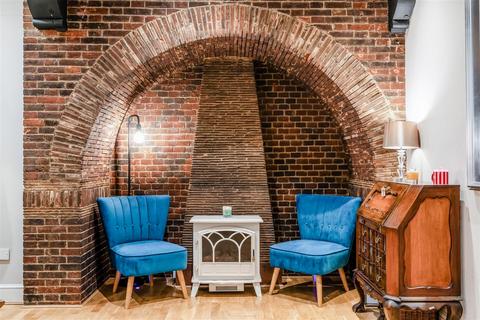 undefined, Reigate Road, Epsom