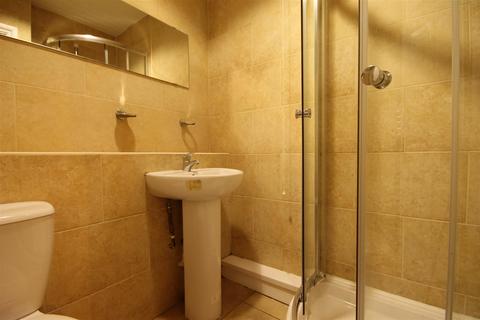 3 bedroom apartment to rent, St Andrews Street, City Centre