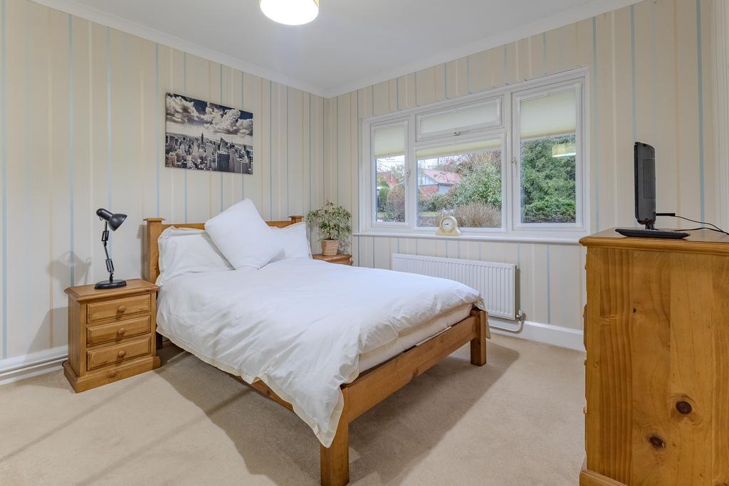 Bed 3 (2)