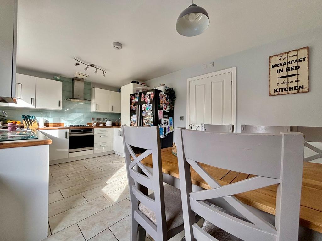 Kitchen / Diner