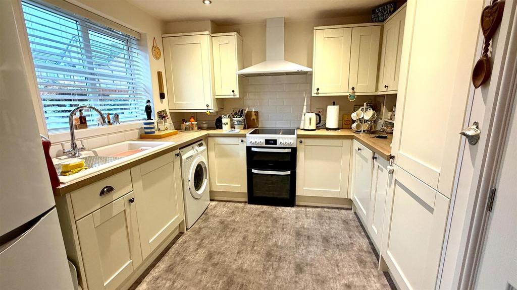 Open plan kitchen/dining room