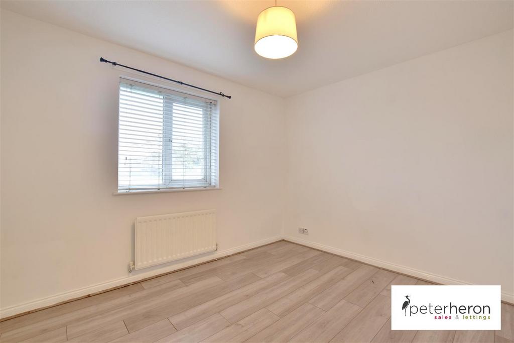 Bedroom 2 (rear)
