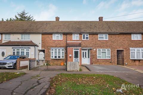 Chatteris Avenue, Romford, RM3