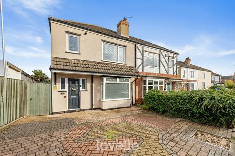 3 bedroom semi-detached house for sale, Kelham Road, Grimsby DN32