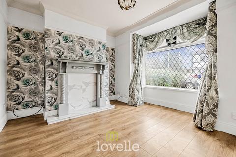 3 bedroom semi-detached house for sale, Kelham Road, Grimsby DN32