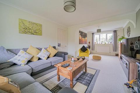 3 bedroom detached house for sale, Tangmere Close, Melksham SN12
