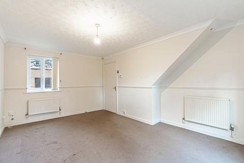 undefined, Clos Myddlyn, Pontypridd CF38