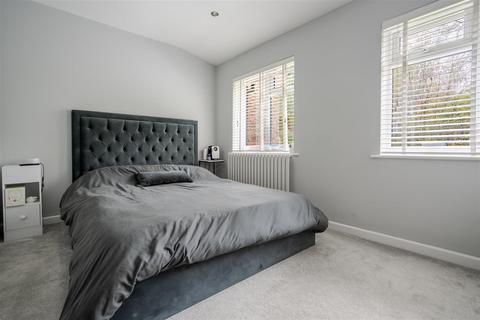 undefined, Porchester, Ascot