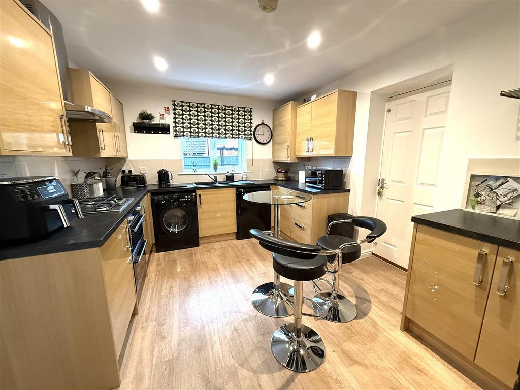 25 st john kit w.jpeg