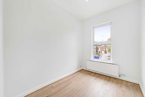 2 bedroom flat to rent, Uxbridge Road, London W12