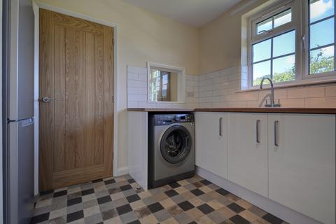 2 bedroom flat to rent, Haw Bank Court, Skipton, BD23