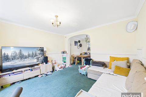 undefined, Woodfield Way, Reading RG7