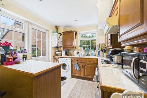 undefined, Woodfield Way, Reading RG7