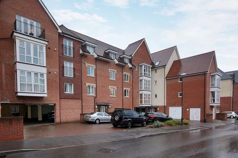 Stone Court, Crawley RH10