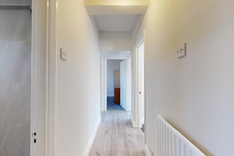 undefined, The Broadway, South Wimbledon