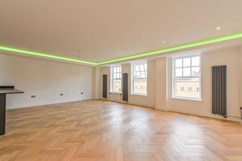 2 bedroom flat to rent, Oakwood House, Shoreditch, London, E2