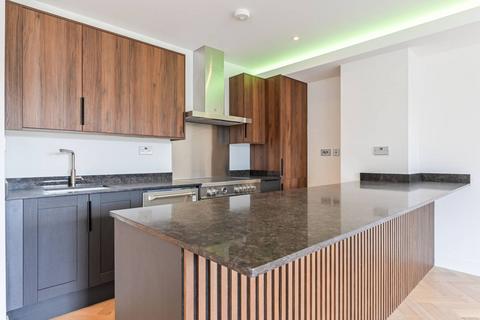 2 bedroom flat to rent, Oakwood House, Shoreditch, London, E2