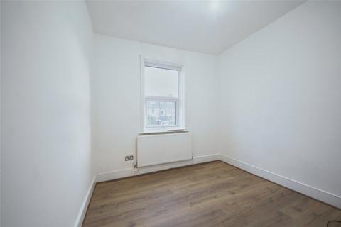 2 bedroom flat to rent, Carnarvon Road, Leyton E10