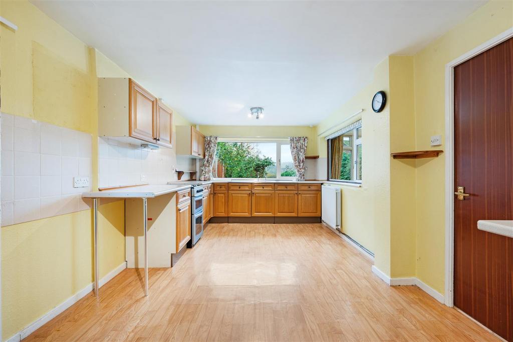 Meadow Way21.jpg