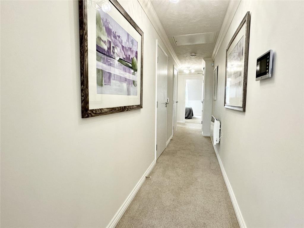 Show Flat