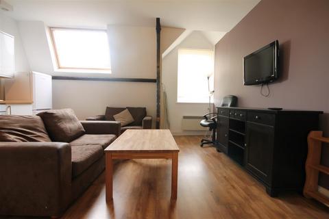 3 bedroom apartment to rent, St Andrews Street, City Centre