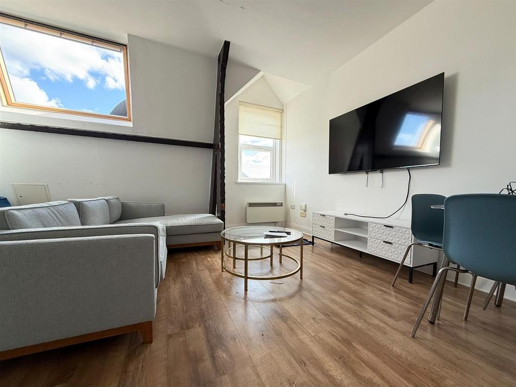 Apartment in Newcastle upon Tyne, Grainger Town - View 3