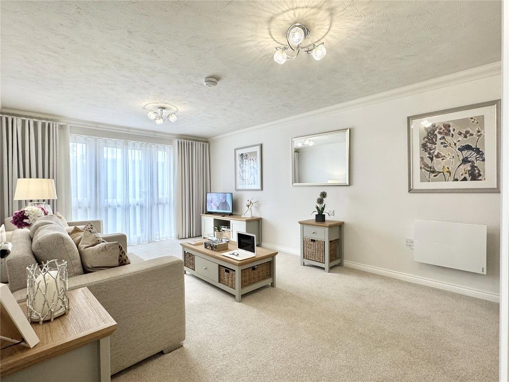 Show Flat