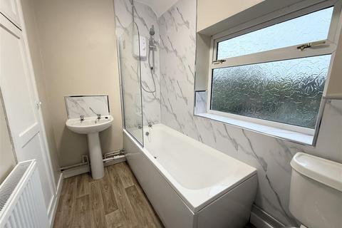 3 bedroom terraced house to rent, Ansley Common, Chapel End
