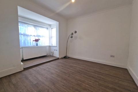 undefined, London E17