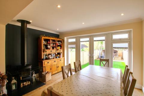 2 bedroom end of terrace house for sale, WALTHAM CHASE