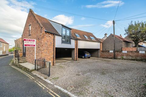 undefined, 'The Loft' Rythergate Court, Cawood,