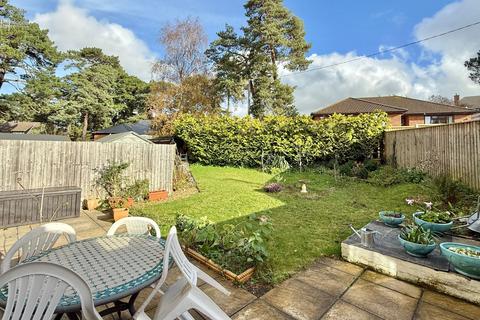 3 bedroom terraced house for sale, Pine Drive, St. Ives, BH24 2LN