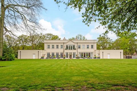 5 bedroom detached house to rent, Earlswood Court, Leafy Lane, Solihull