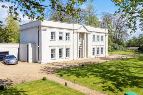 5 bedroom detached house to rent, Earlswood Court, Leafy Lane, Solihull