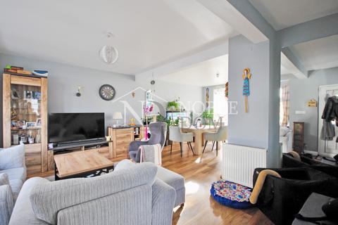 undefined, Cavendish Avenue, HA1