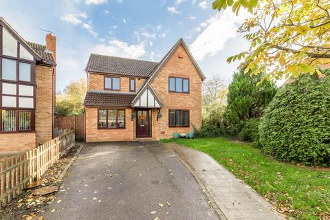 4 bedroom detached house for sale, Isaacson Drive, Milton Keynes MK7