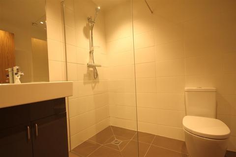 3 bedroom apartment to rent, Chaucer Building, City Centre