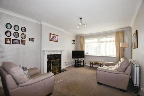 2 bedroom semi-detached bungalow for sale, Ganton Way, Willerby, Hull