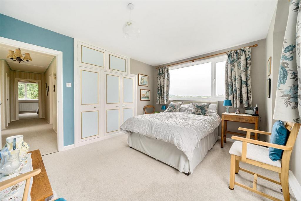 Mill Hill Bed 3.jpg