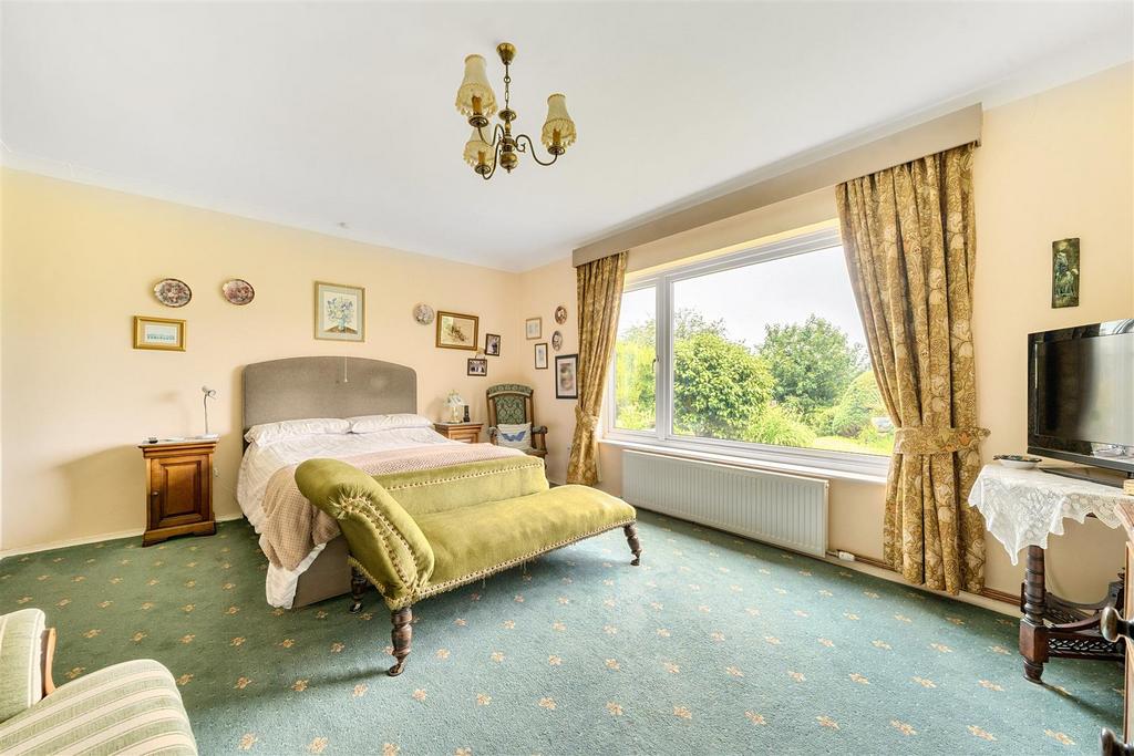 Mill Hill Bed 1.jpg